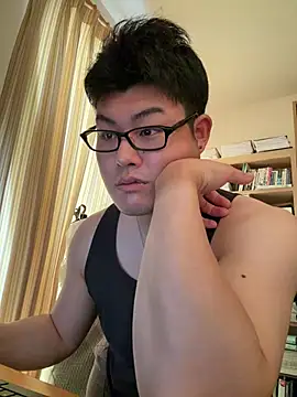 Snapshot of shun_201 chatting on 06-27-26, 04:17 shun 201 online show from 06-27-26, 04:17