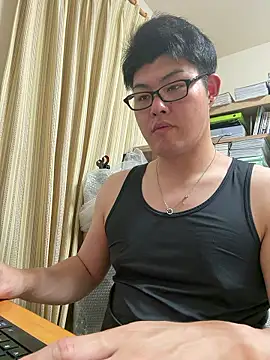 Snapshot of shun_201 chatting on 07-08-26, 12:53 shun 201 online show from 07-08-26, 12:53