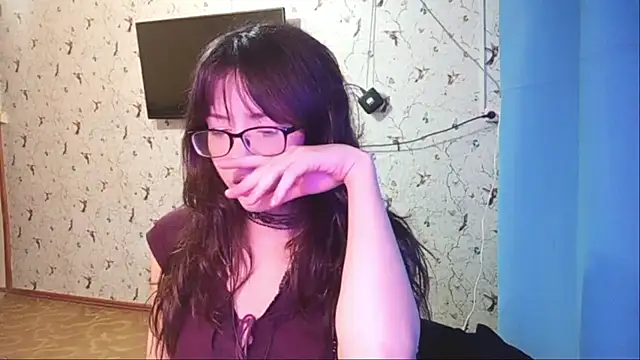 Snapshot of DelicaBrome chatting on 06-18-26, 11:25 DelicaBrome online show from 06-18-26, 11:25