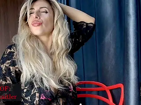 Snapshot of _horny_sexy_ chatting on 09-28-25, 05:57 horny sexy online show from 09-28-25, 05:57