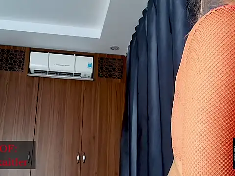 Snapshot of _horny_sexy_ chatting on 10-10-25, 06:34 horny sexy online show from 10-10-25, 06:34