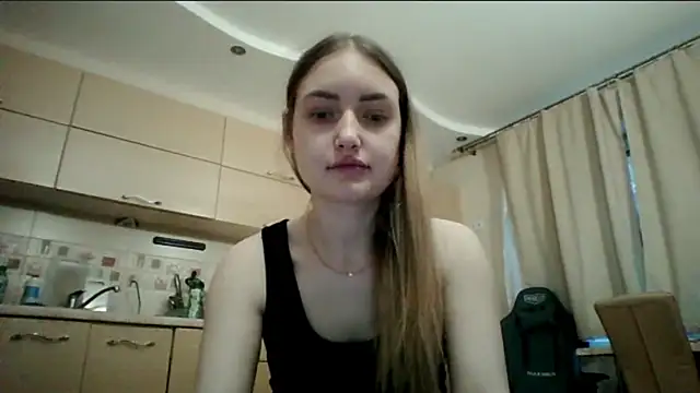 Snapshot of Lisanta chatting on 05-12-26, 04:26 Lisanta online show from 05-12-26, 04:26