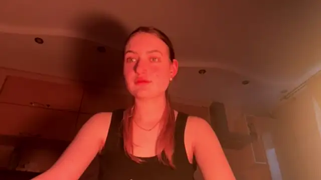 Snapshot of Lisanta chatting on 05-14-26, 04:36 Lisanta online show from 05-14-26, 04:36