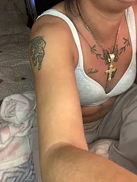 MissNYXuk online show from 04-19-26, 07:05