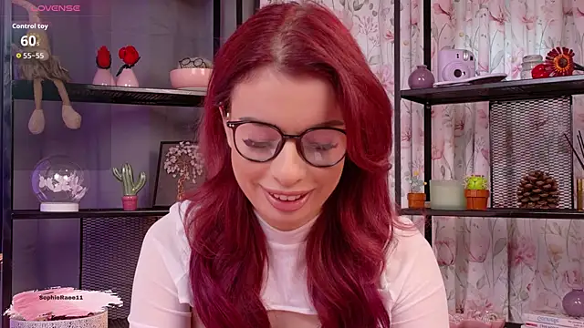 Snapshot of Sophie_Rae chatting on 05-16-26, 10:12 Sophie Rae online show from 05-16-26, 10:12