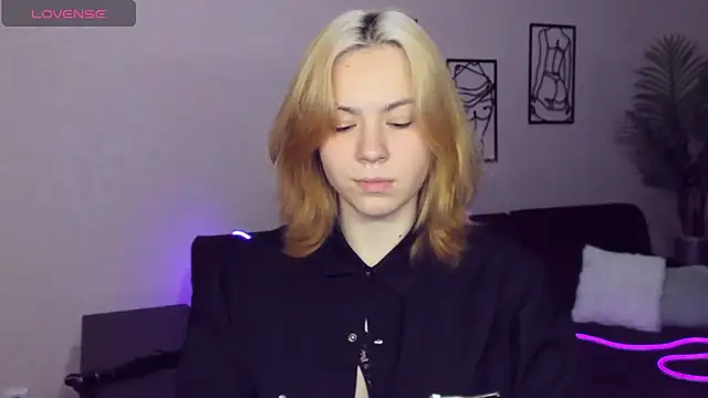 RemiGrace online show from 04-26-26, 06:38