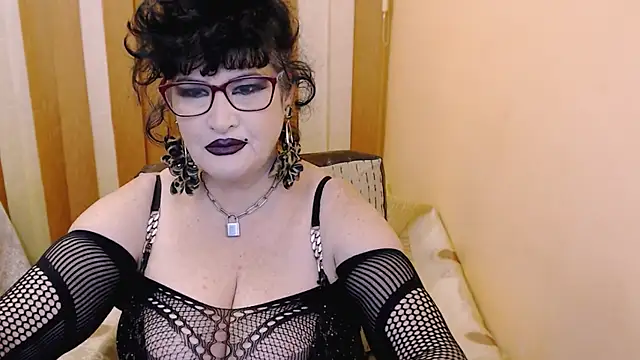 QuuenOfSin online show from 02-09-25, 10:54