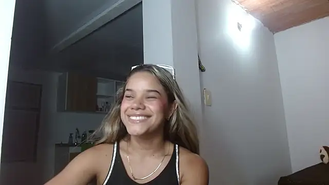 little babyboo  online show from 06-18-26, 02:56