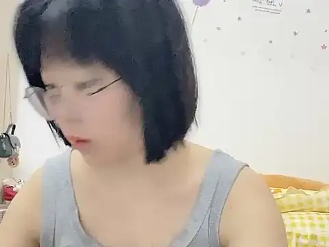 Belle-LL online show from 04-28-26, 02:44