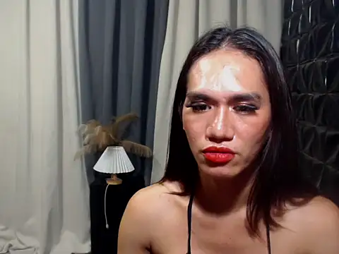 Queen Haliyah online show from 05-16-26, 01:02