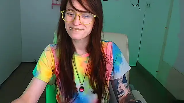 Snapshot of Luna_Tantra chatting on 07-02-26, 02:01 Luna Tantra online show from 07-02-26, 02:01