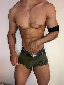 Snapshot of Lucas_93840 chatting on 07-25-26, 02:36 Lucas 93840 online show from 07-25-26, 02:36