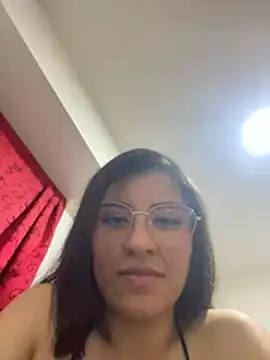 FERNANDA-ROSE online show from 04-26-26, 04:54