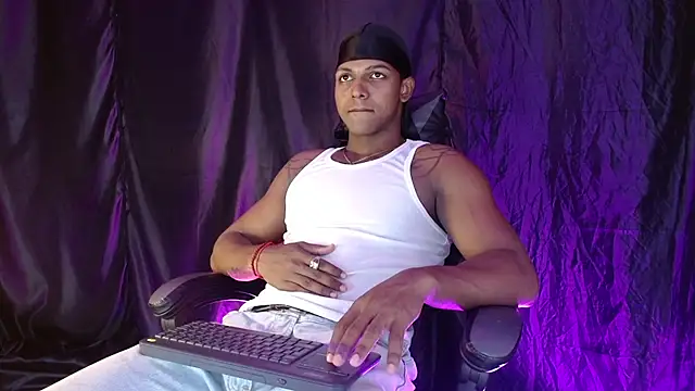 zoriel bigcock online show from 05-09-26, 06:46