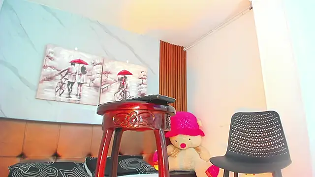 Violet Hots online show from 05-03-26, 05:46