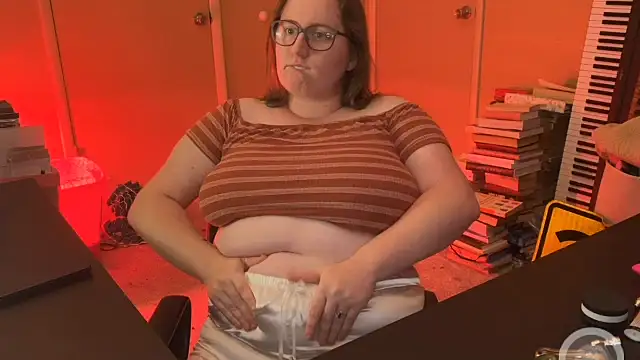lucy-comes-true online show from 06-05-26, 03:57