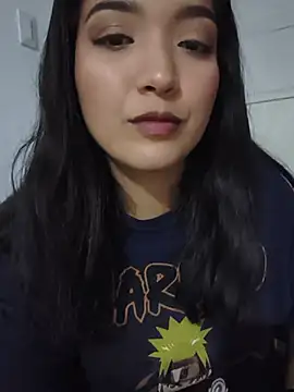 Snapshot of Thanilopera chatting on 06-26-26, 04:28 Thanilopera online show from 06-26-26, 04:28