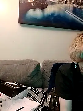 CamsWRLD online show from 04-21-26, 09:15