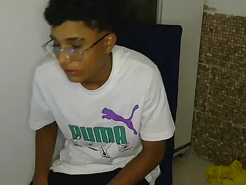 black jeanss online show from 04-21-26, 07:50