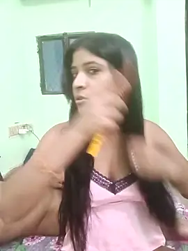 Snapshot of hot-couple-0 chatting on 05-22-26, 08:32 hot-couple-0 online show from 05-22-26, 08:32