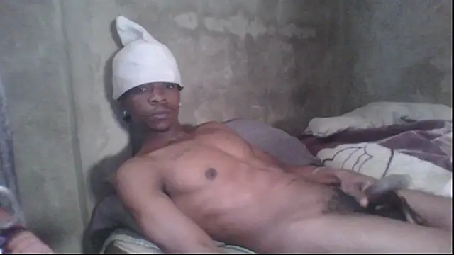 Snapshot of bootypleasr chatting on 05-31-26, 08:32 bootypleasr online show from 05-31-26, 08:32