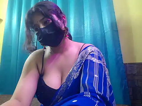 -Queenie online show from 07-05-26, 06:48