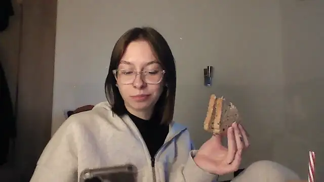 JuicyErika online show from 05-14-26, 07:42