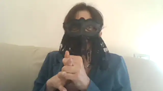 Snapshot of HelenTiAscolta chatting on 04-26-26, 05:10 HelenTiAscolta online show from 04-26-26, 05:10
