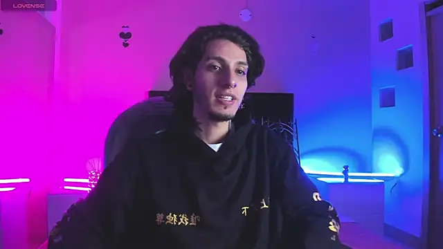 Vergil Noir  online show from 04-22-26, 05:32