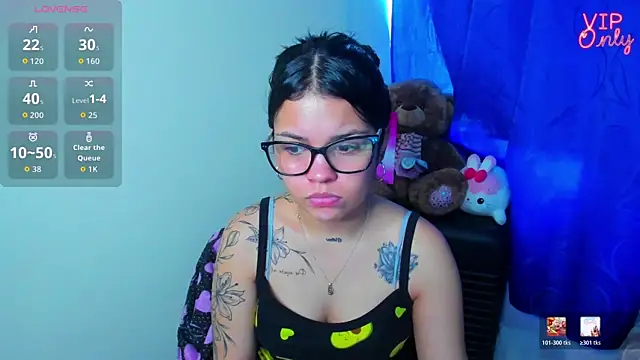 Snapshot of angelina_77 chatting on 07-16-26, 02:45 angelina 77 online show from 07-16-26, 02:45