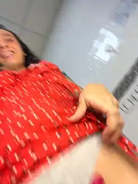 Snapshot of SinSirenXXX chatting on 04-25-26, 01:41 SinSirenXXX online show from 04-25-26, 01:41