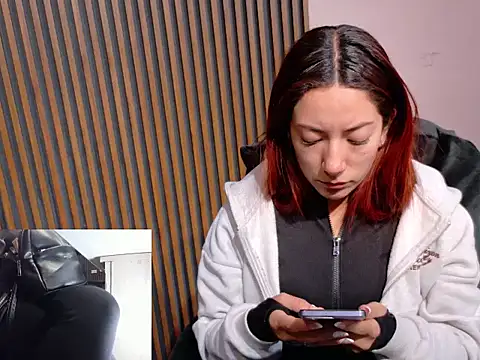 MissOffice  online show from 06-12-26, 11:31
