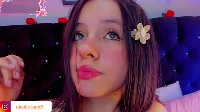 Snapshot of Kitty_rose01 chatting on 06-10-26, 03:07 Kitty rose01 online show from 06-10-26, 03:07