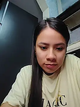 Snapshot of Nicol_Alvarez1 chatting on 05-26-26, 05:14 Nicol Alvarez1 online show from 05-26-26, 05:14