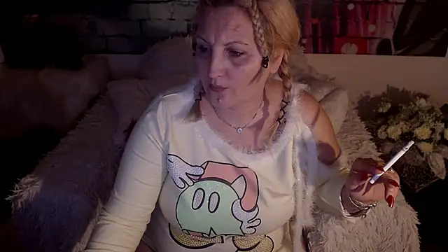 Divineblond online show from 03-05-25, 08:53