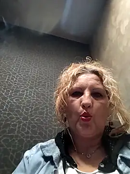 Divineblond online show from 03-09-25, 09:13