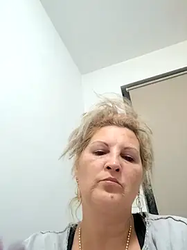 Divineblond online show from 10-04-25, 04:38