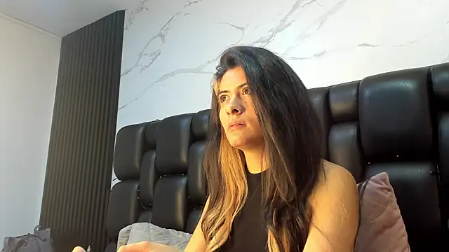AshleyyHall online show from 05-26-26, 01:12