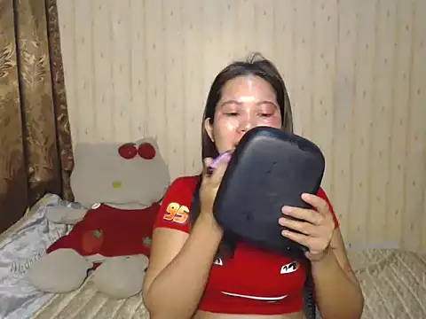 ur prettychelsie online show from 05-25-26, 07:20