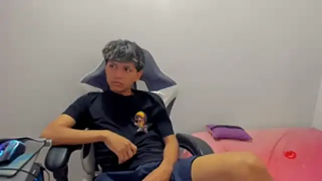 chick angel online show from 06-01-26, 05:20