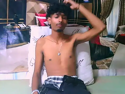 SubmissiveStallion69 online show from 04-22-26, 11:45