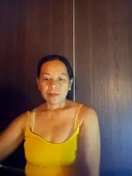 Snapshot of Ari-Na9 chatting on 06-17-26, 02:29 Ari-Na9 online show from 06-17-26, 02:29