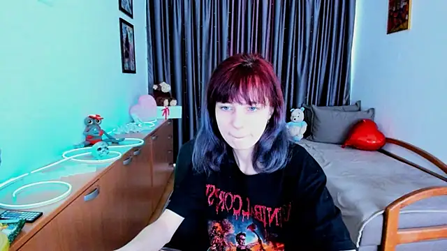 MiniLysii online show from 06-06-26, 05:34