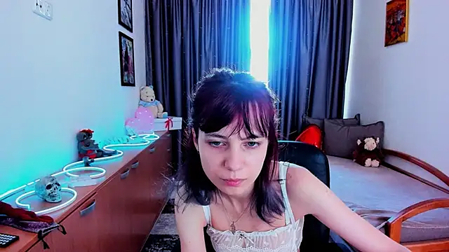 MiniLysii online show from 06-22-26, 05:48