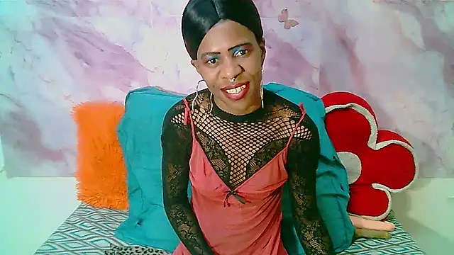 Snapshot of EbonySweetPeach chatting on 06-27-26, 12:22 EbonySweetPeach online show from 06-27-26, 12:22