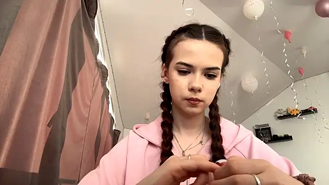 JoellaGrode online show from 05-02-26, 05:18