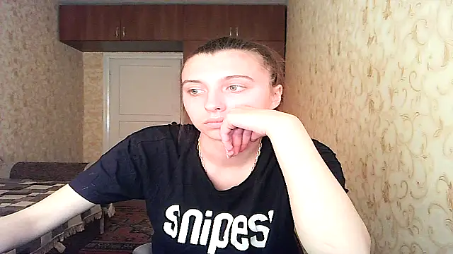 Snapshot of MilaShka29 chatting on 05-08-26, 09:14 MilaShka29 online show from 05-08-26, 09:14