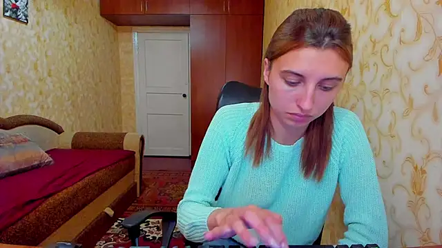 Snapshot of MilaShka29 chatting on 06-17-26, 07:00 MilaShka29 online show from 06-17-26, 07:00