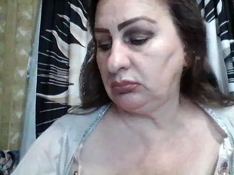 Snapshot of LoaqLovew chatting on 05-28-26, 08:44 LoaqLovew online show from 05-28-26, 08:44