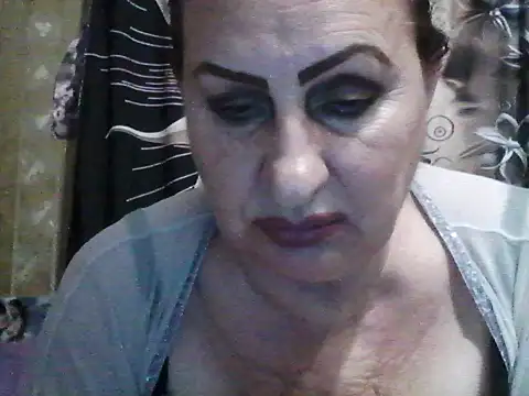 LoaqLovew online show from 07-22-26, 08:28